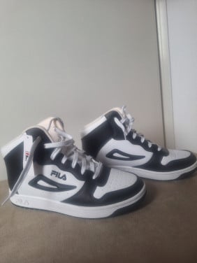 Zwart/wit Fila sneakers