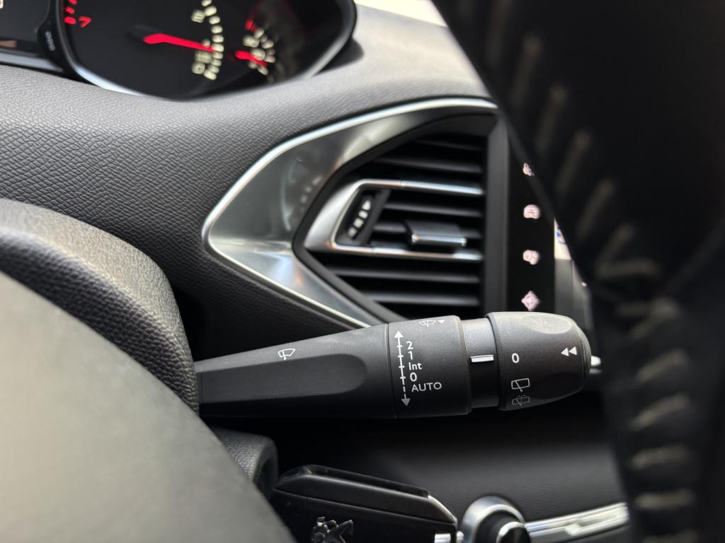 Peugeot 308 1.2 puretech active/ trekhaak