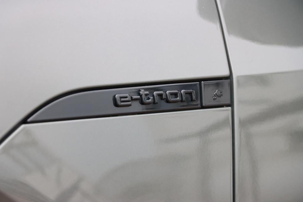 Audi Q8 E-tron 55 quattro s edition competition 115 kwh 408pk | soh 95%