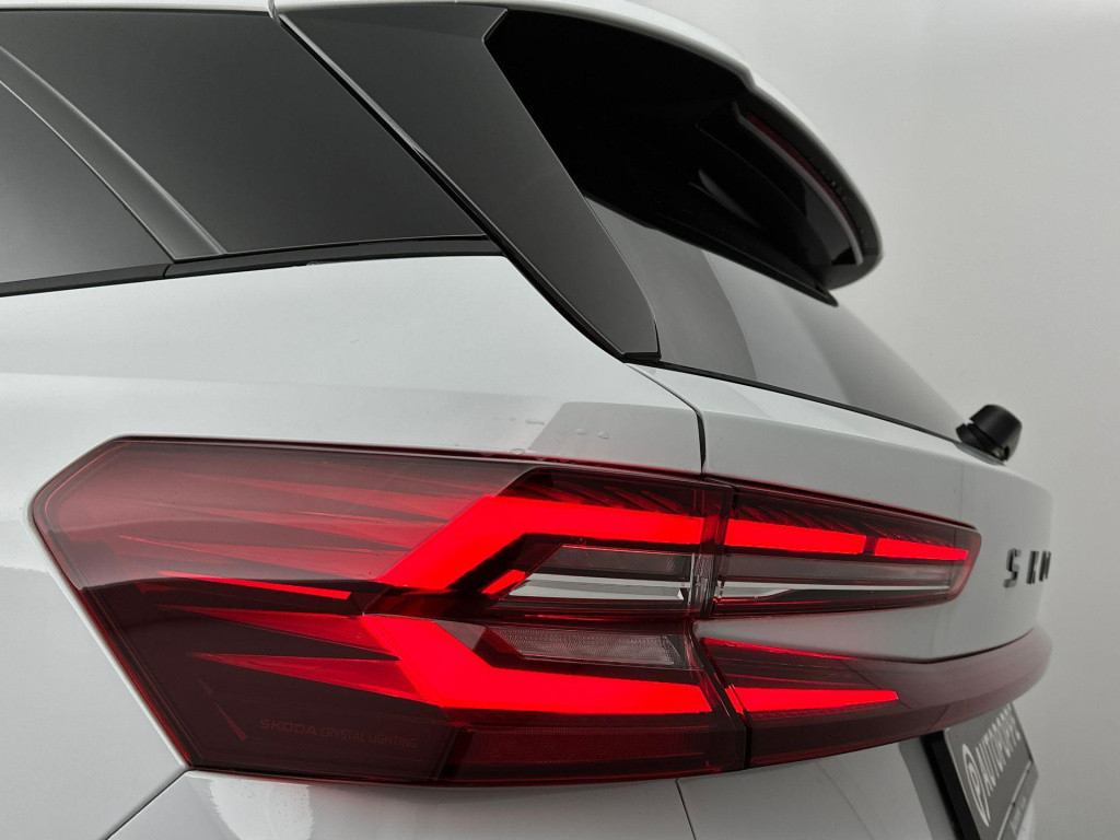 Skoda Kodiaq 1.5 tsi phev sportline business trekhaak - lm 19 inch - 360 ca