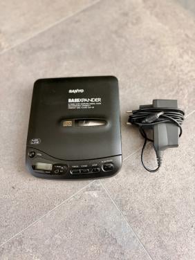 Sanyo discman nette staat