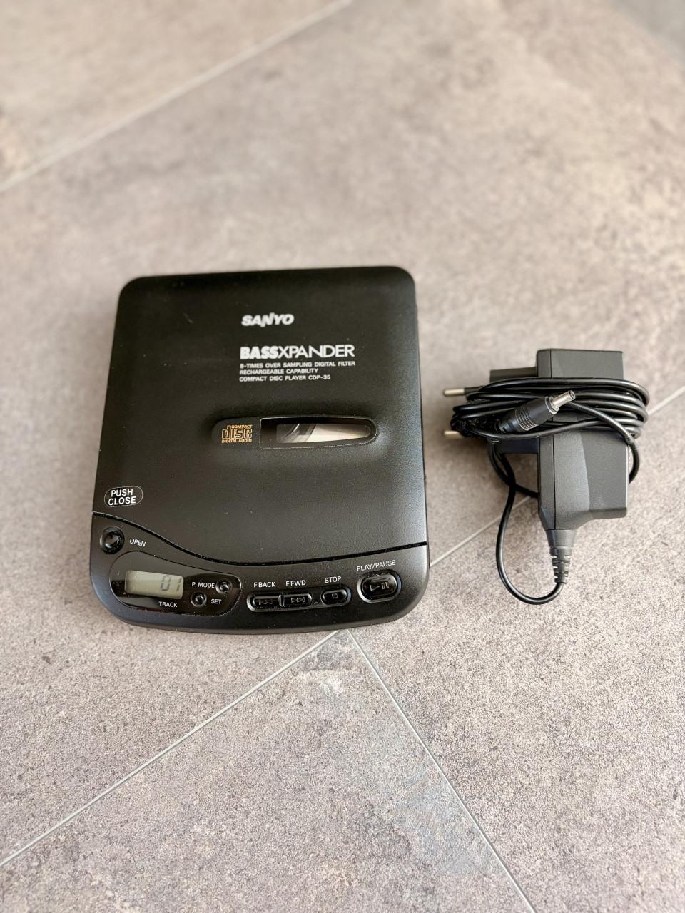 Sanyo discman nette staat