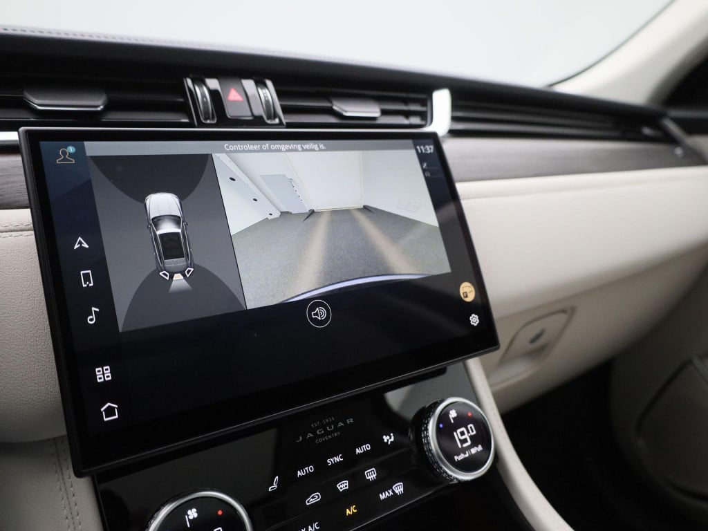 Jaguar F-pace 2.0 p400e phev r-dynamic s | automaat | navigatie | apple car