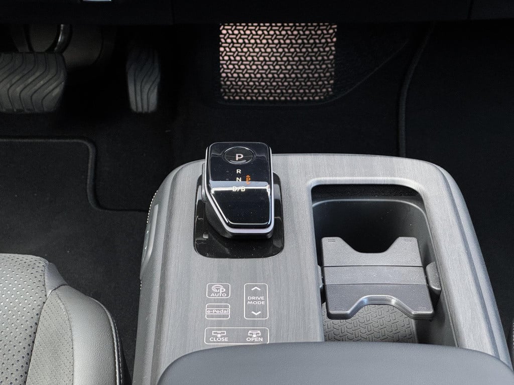 Nissan Ariya evolve 91 kwh nl-auto + 1e eigenaar! | panoramadak | stoelverw