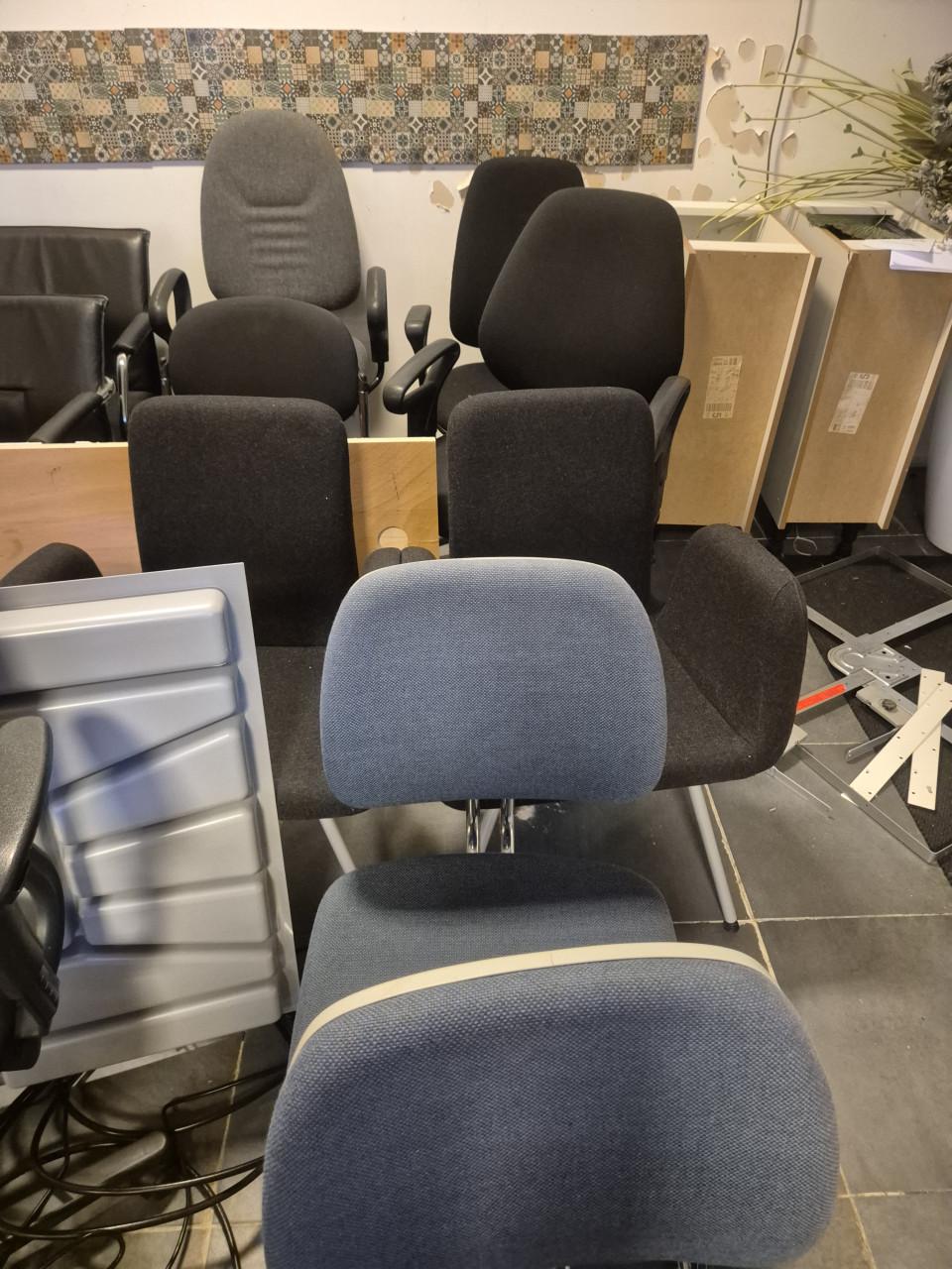 Diverse (bureau) stoelen