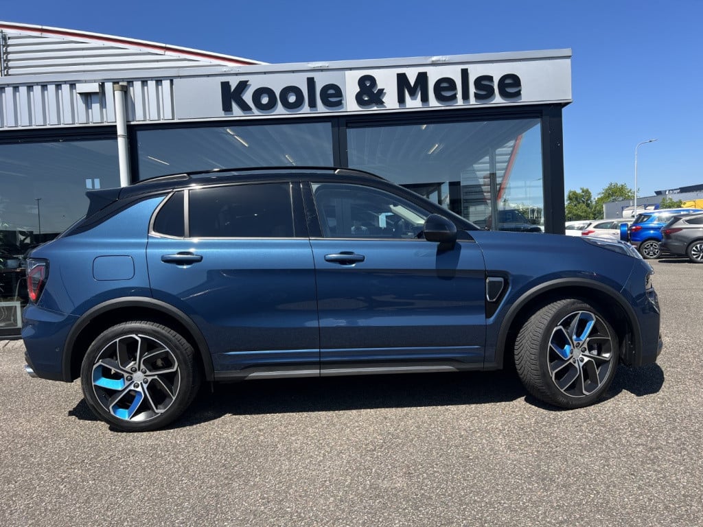 Lynk & Co 01 1.5 261pk plug in hybrid , panodak , 360gr camera , carplay