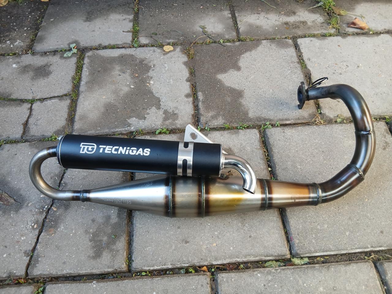 Te koop 2 uitlaten voor peugeot vivacity 1 technigas en 1 sito plus