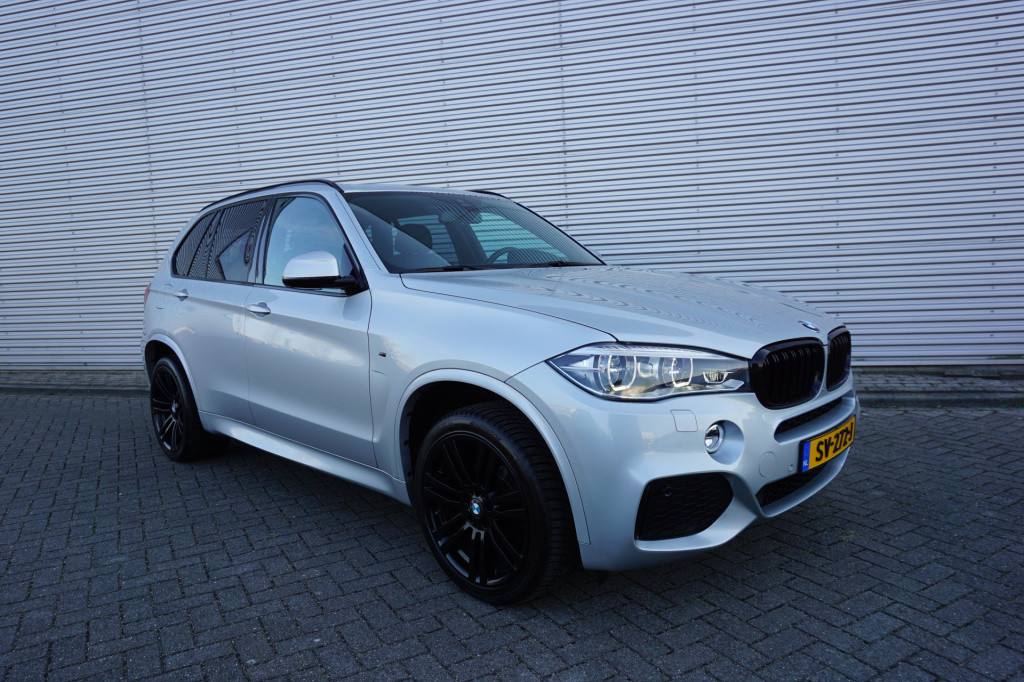 BMW X5 xdrive30d high executive m sport panorama / leder / hud / adap. crui