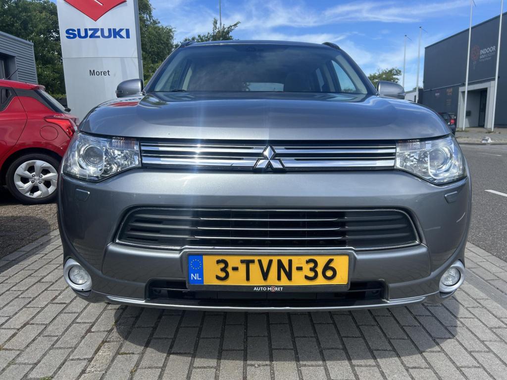 Mitsubishi Outlander 2.0 phev instyle