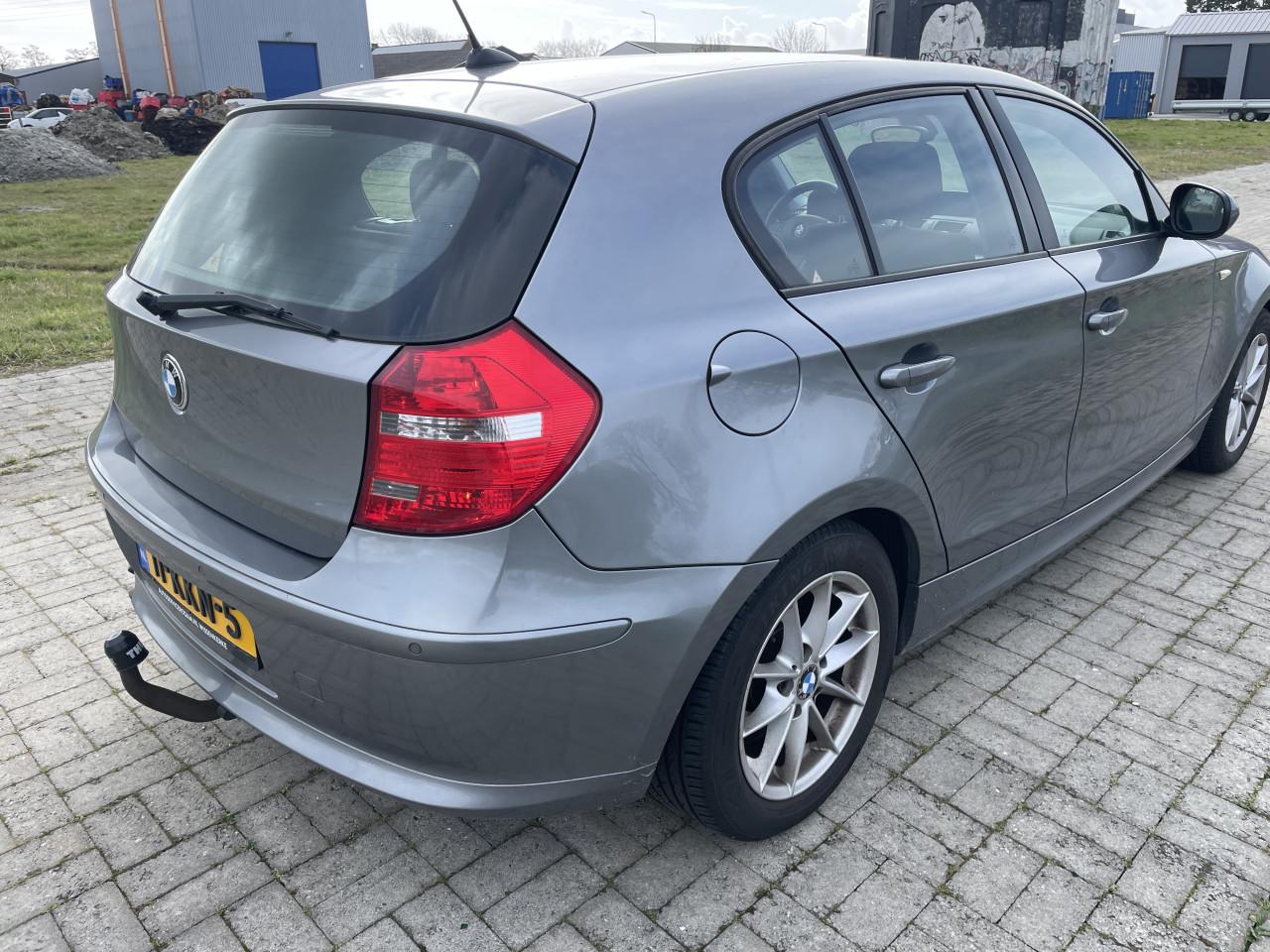 BMW 1 116i business line style