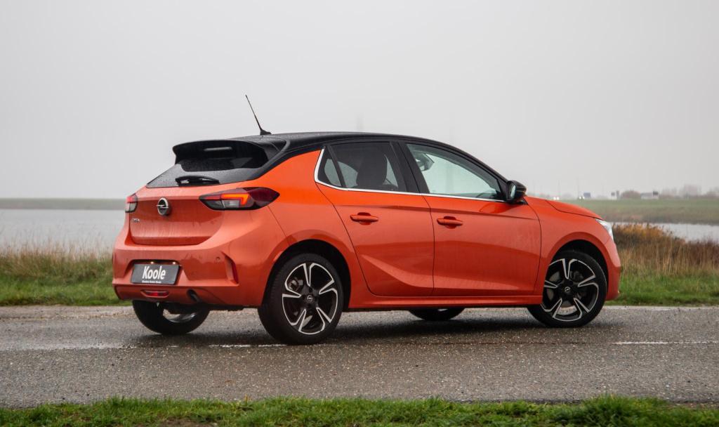 Opel Corsa 1.2 turbo automaat / carplay / camera / dealer auto