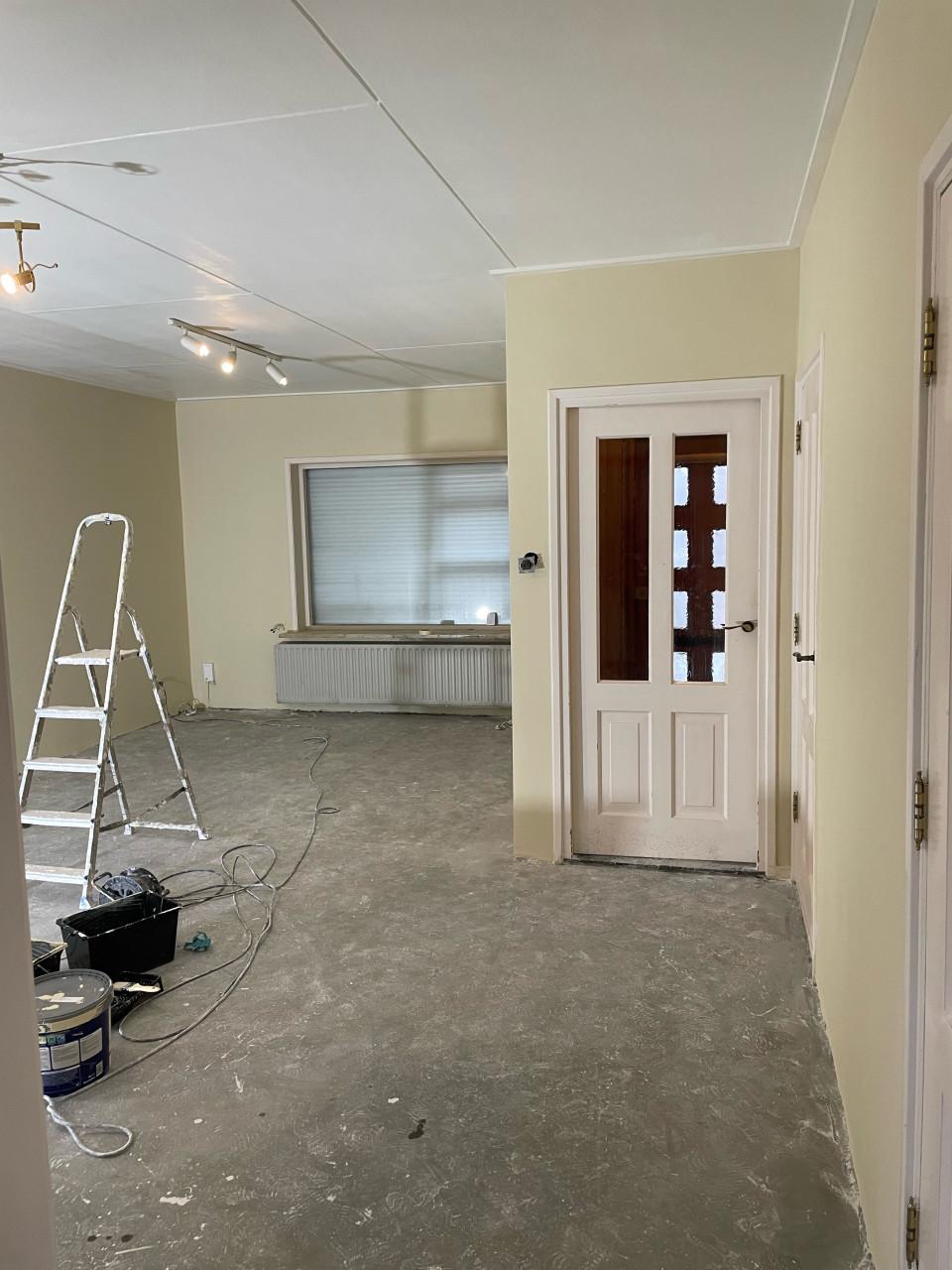 Stukadoors & Schillderwerk: 0687255401