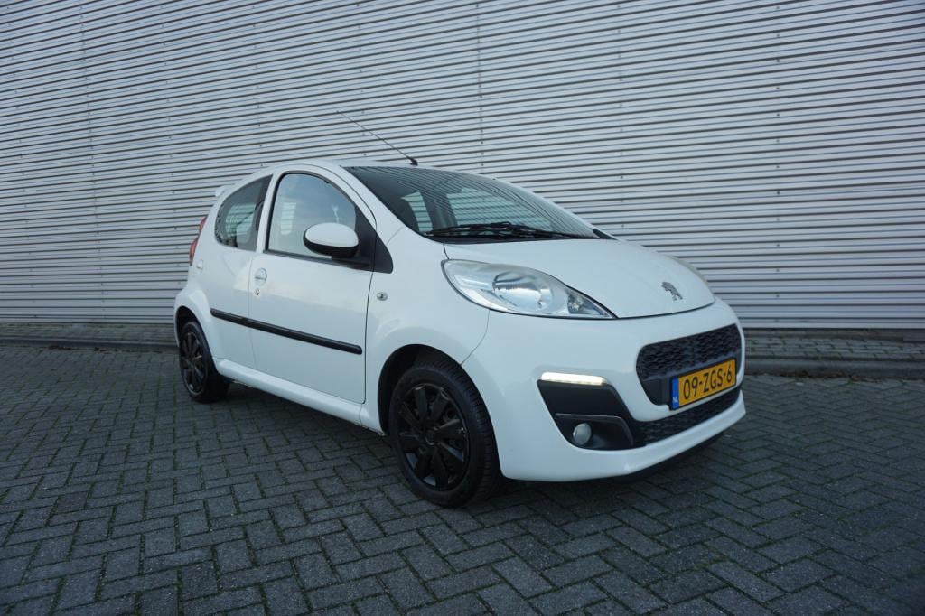 Peugeot 107 1.0 active airco / elektr. ramen / nap / apk t/m 10-08-2026