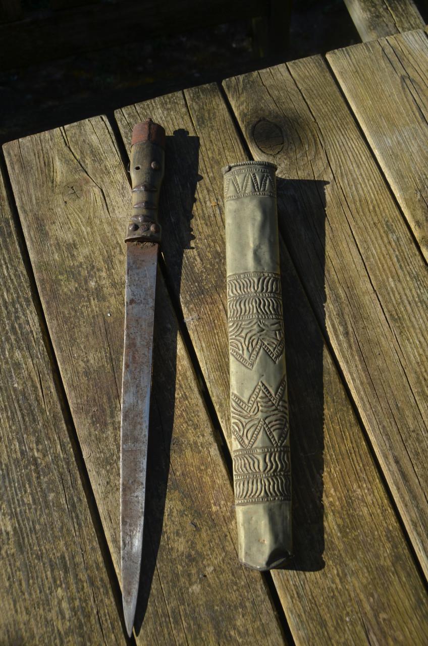 Oud mes / dolk matige staat