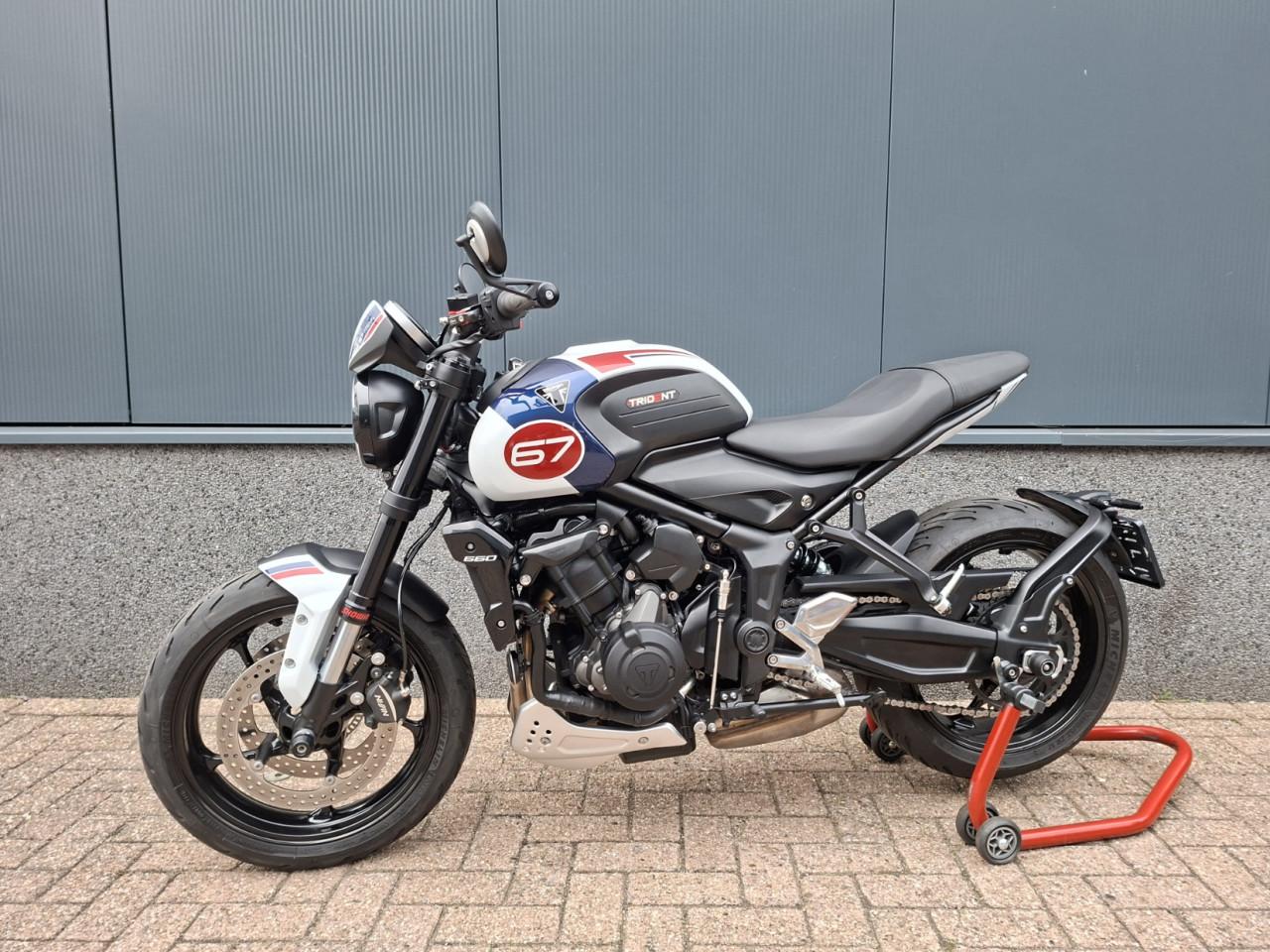 Triumph Trident 660 Triple Tribute ( Incl. Fabrieksgarantie )