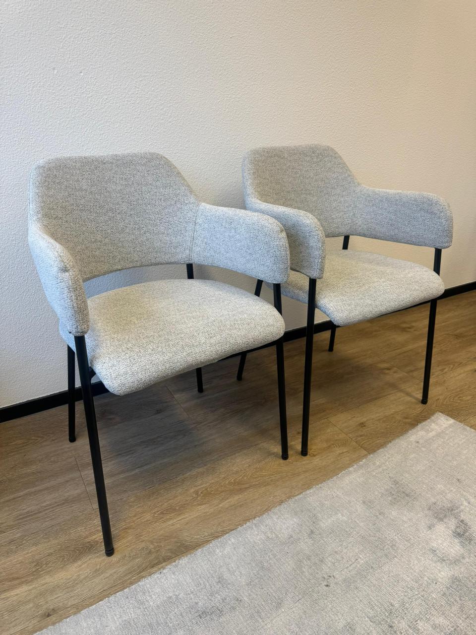 Stijlvolle stoelen 2 stuks Zo goed als nieuw