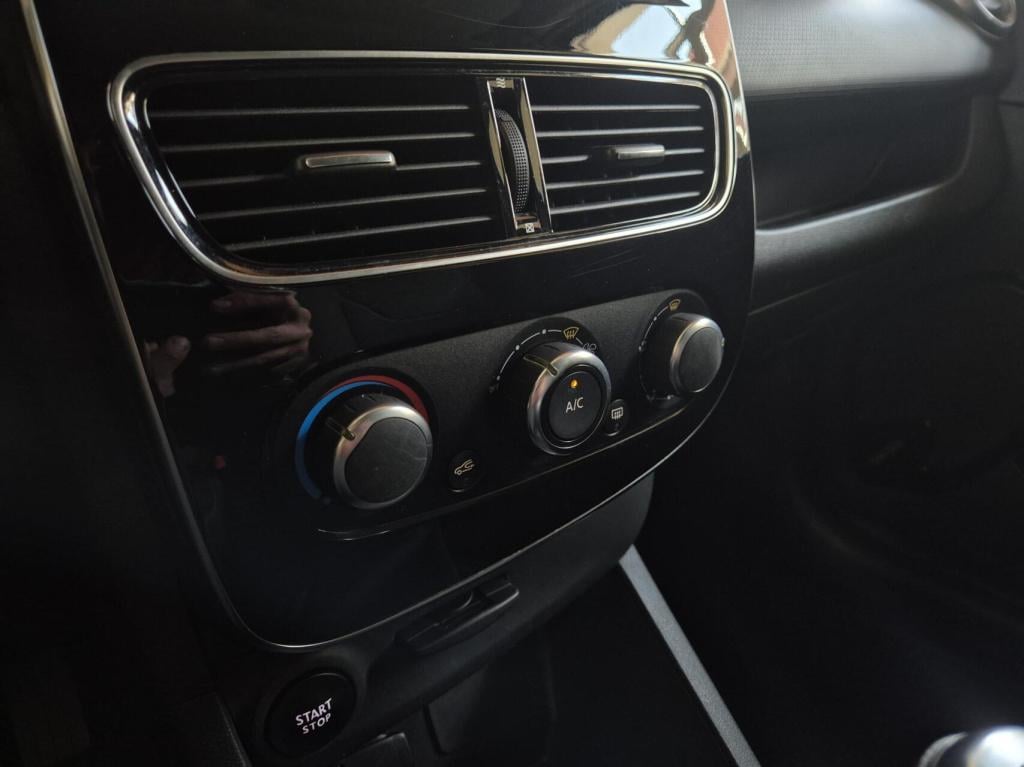 Renault Clio 0.9 tce limited / origineel nl / 1e eigenaar / dealeronderhoud