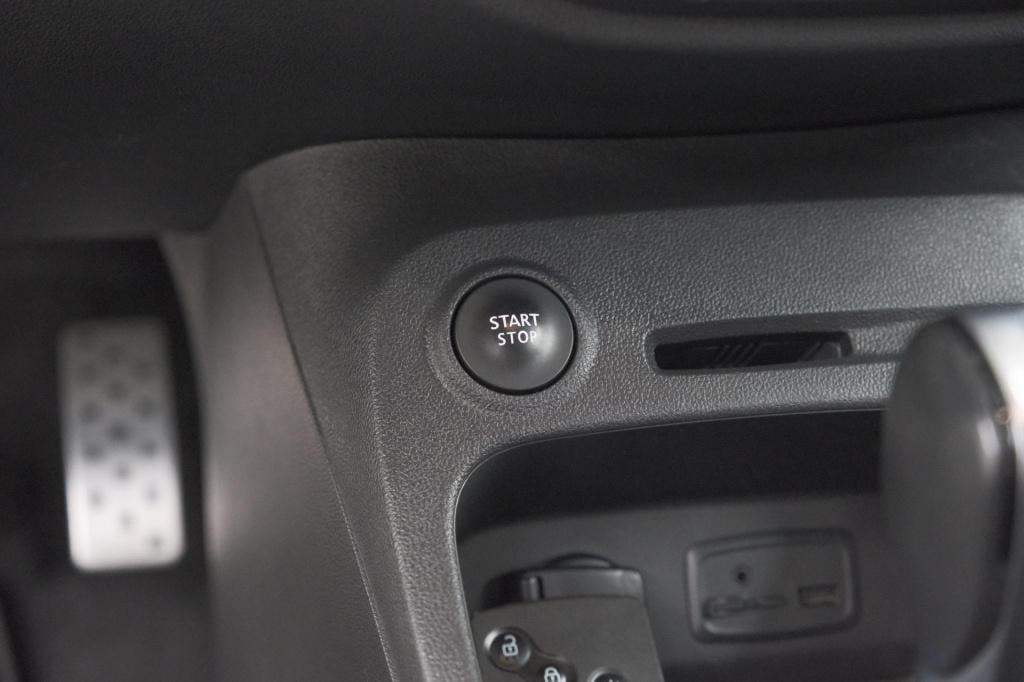 Renault Captur tce 150 edc s-version | trekhaak| camera | dodehoekdetectie 