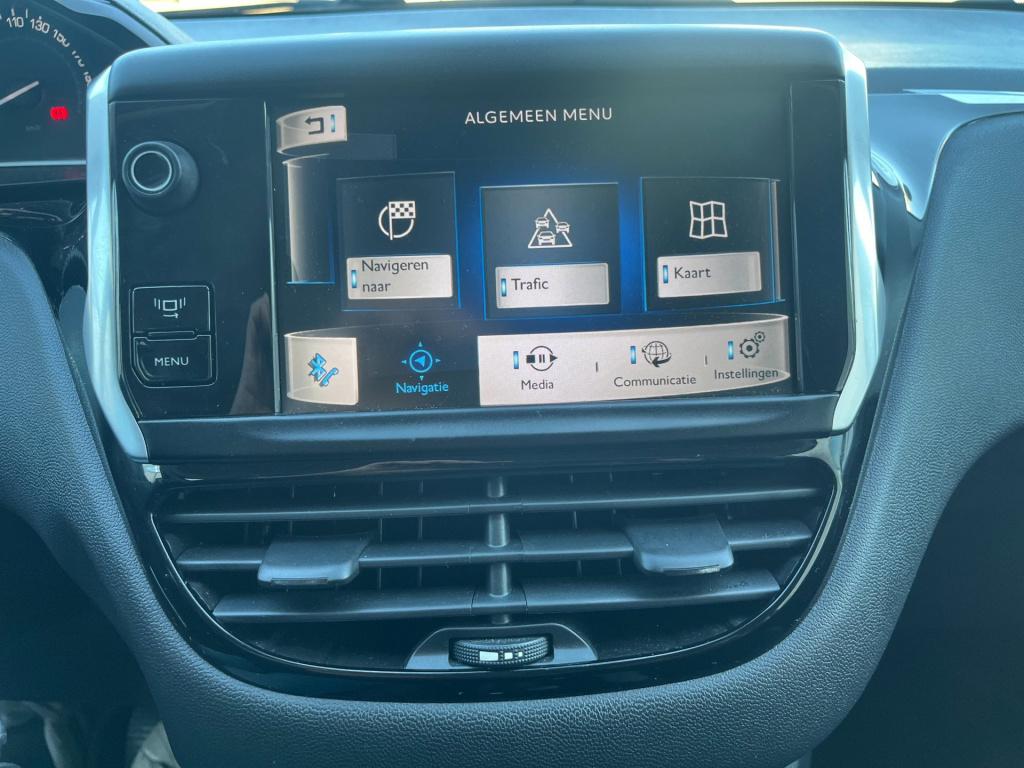 Peugeot 208 1.4 vti envy | orig. nl | navi | climate | cruise