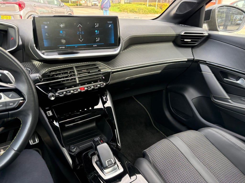 Peugeot 208 1.2 puretech gt