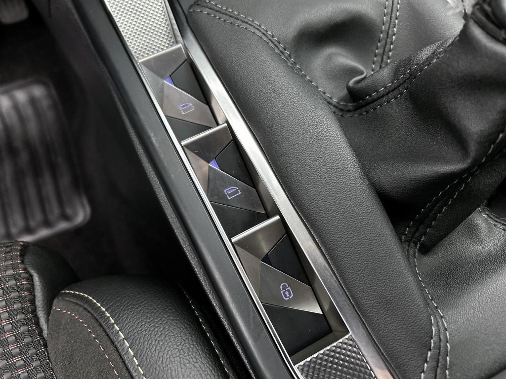 Ds Ds 3 100pk performance line | rijklaar | keyless entry | parkeersensor v