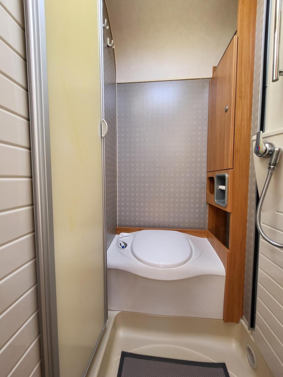 Camper Bürstner Marano T640 - Ruime, nette en compleet uitgeruste camper