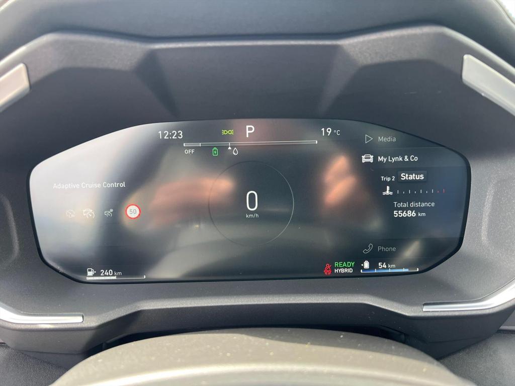 Lynk & Co 01 1.5 261pk phev 7dcth , black edition , panoramadak , adaptive 