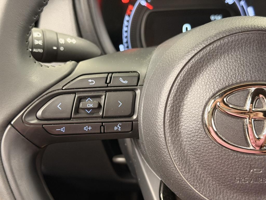 Toyota Aygo x 1.0 vvt-i mt play| camera| carplay| airco