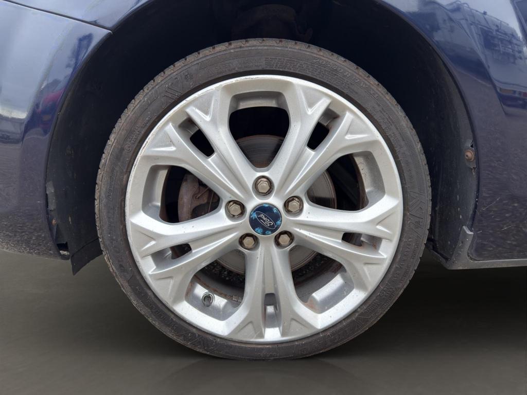 Ford Focus 1.6 trend clima cruise