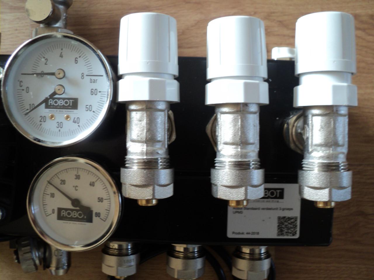 Perfecte 3 groep verdeler vloerverwarming ENERGI ZUINIG