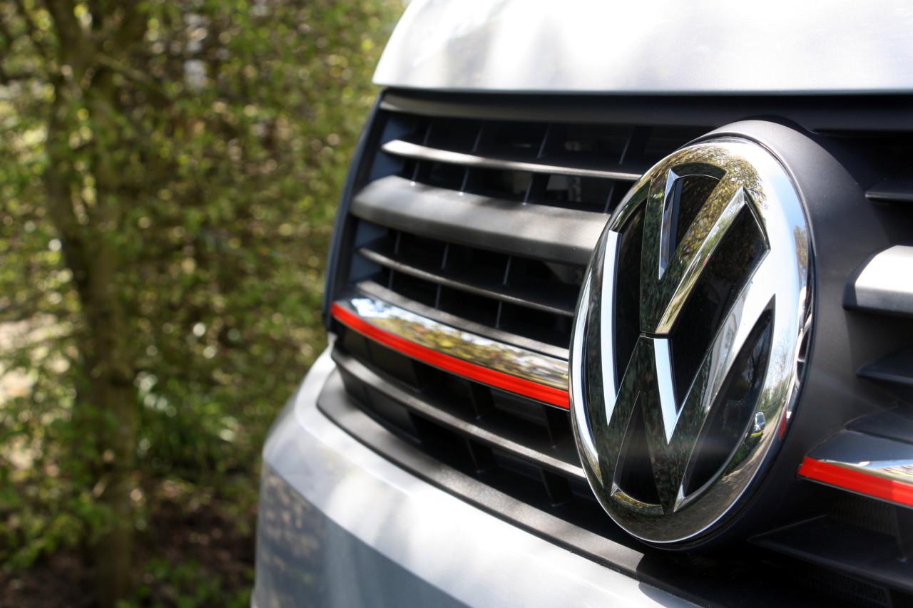 Volkswagen Transporter T6, Aut, 150pk, zilver, 83000 km