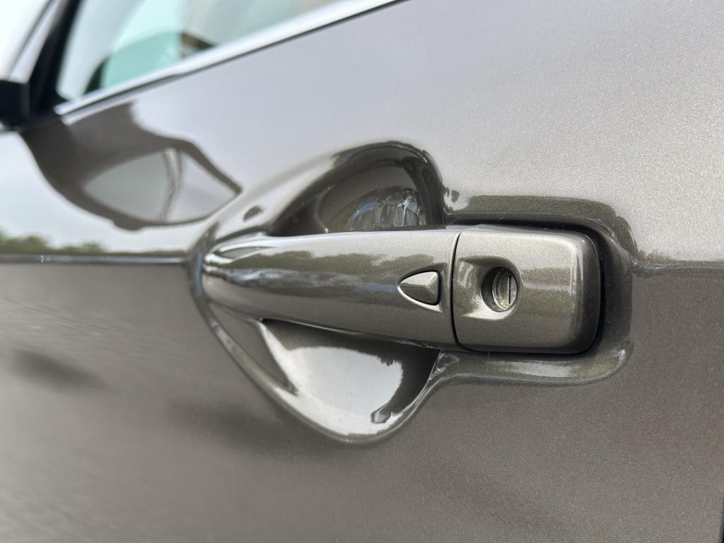 Nissan Qashqai 1.2 n-connecta | navigatie | 360° camera | trekhaak | keyles