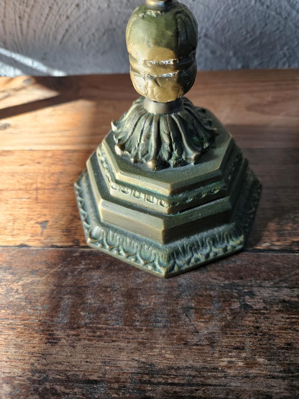 Antieke bronzen Menorah Kandelaar met Davidster