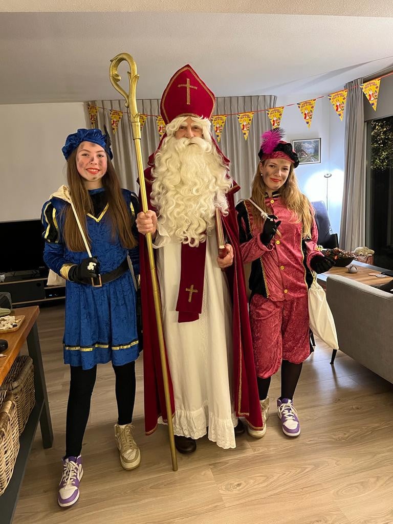 Sint en Piet bij u thuis op bezoek
