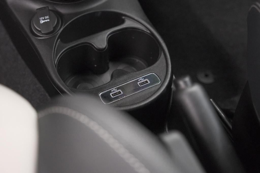 Fiat 500 C 1.0 hybrid dolcevita | apple carplay | parkeersensoren | climate