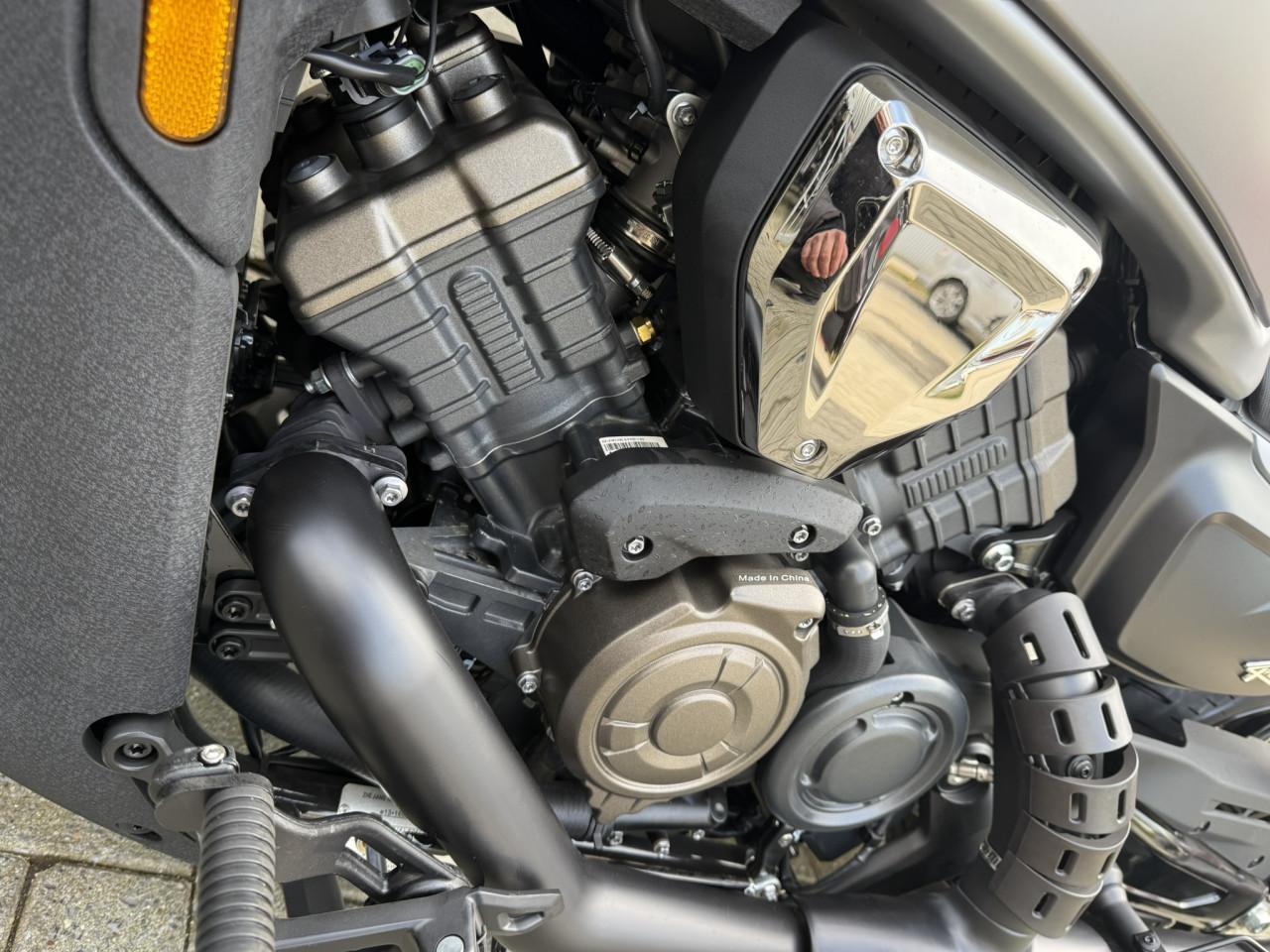 QJMotor SRV 600 V | V4 Cruiser | Op voorraad