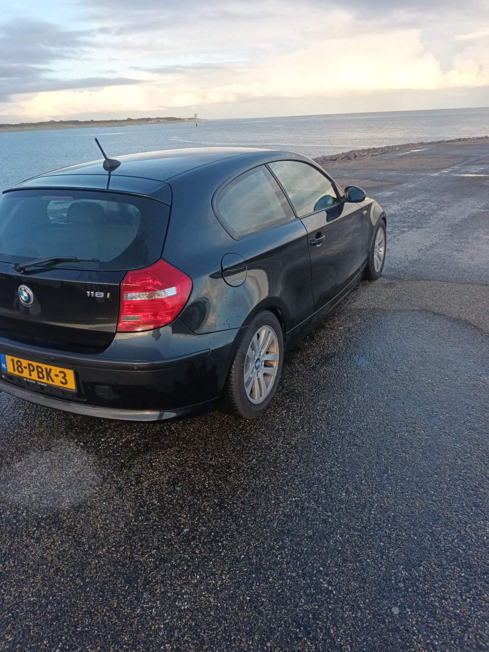 Een zeer mooie BMW 1 serie. Motorisch perfect in orde.