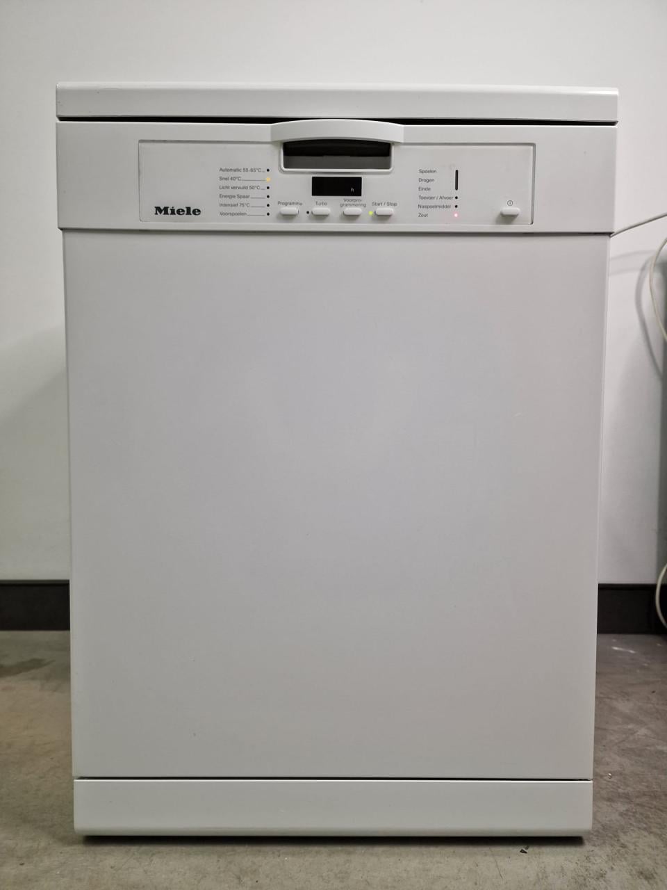 Miele G 4300 BW  A+ klasse vrijstaand Vaatwasser 14 couverts 85x60 cm.