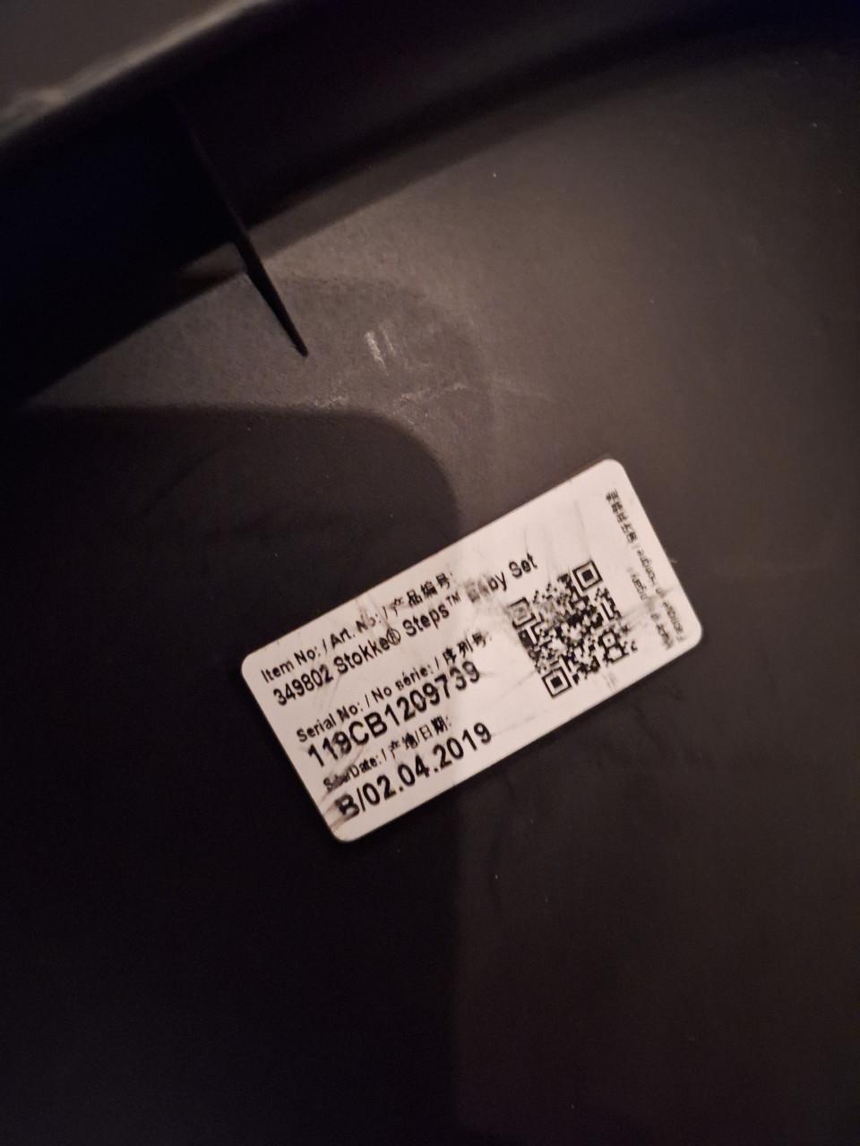 Stokke steps zitje + eettafel en stoelhoes