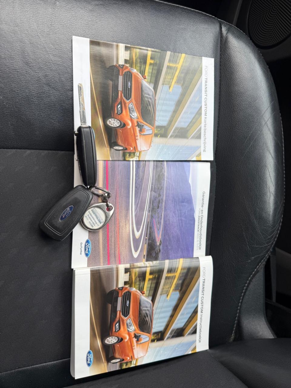 Ford Transit Custom 320 2.0 tdci l2h1 sport