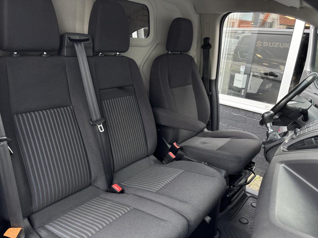 Ford Transit Custom 270 2.0 tdci l1h1 trend / 2 x schuifdeur