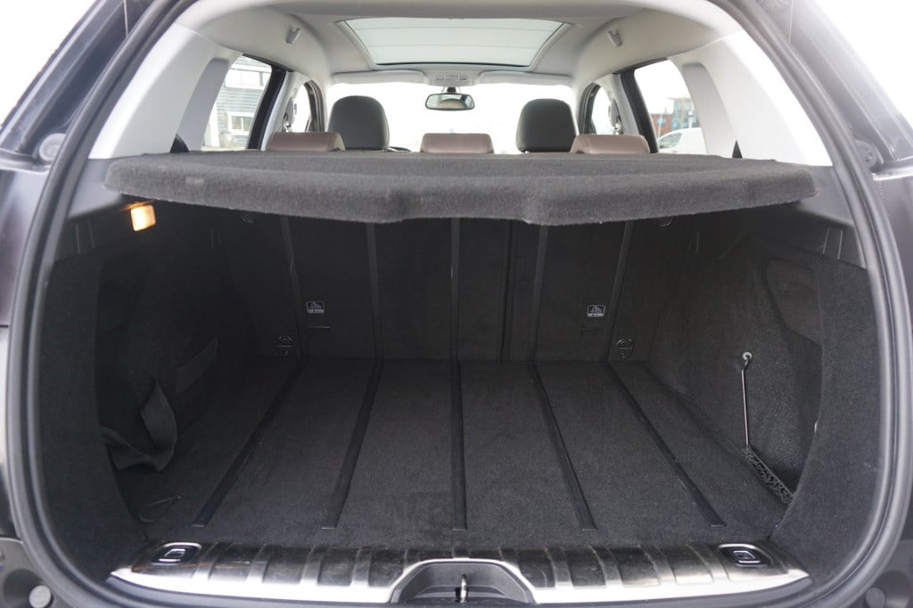 Peugeot 2008 1.6 vti féline airco / navi / cruise / pano / leder / parkeers