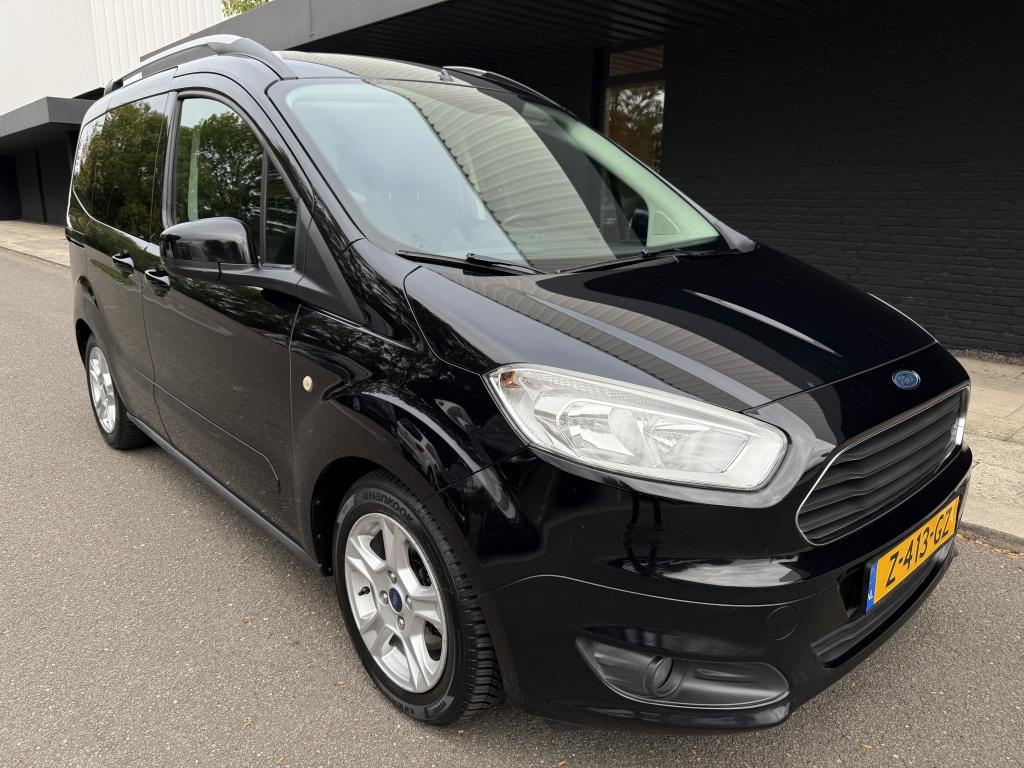 Ford Tourneo Courier 1.0 titanium