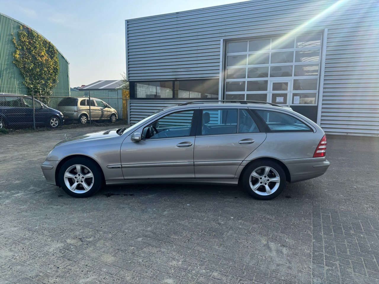Mercedes c 240 bj 2007  2950 euro