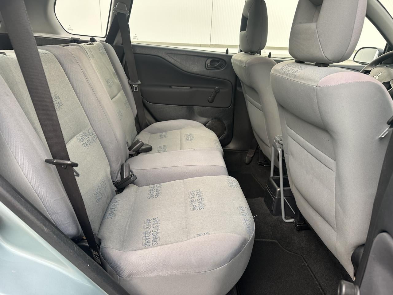 Mitsubishi Space Star, 1.6 Family Diamond - Airco / Elektr. ramen