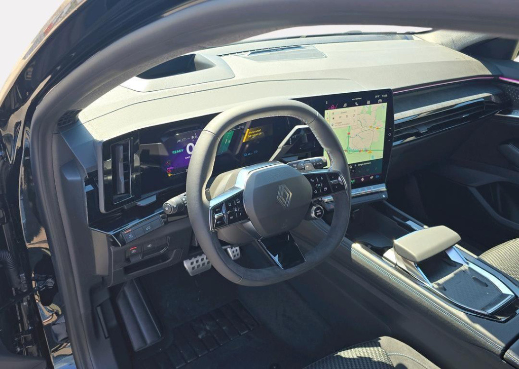 Renault Espace e-tech full hybrid 200 esprit alpine 5p. - pack around view 