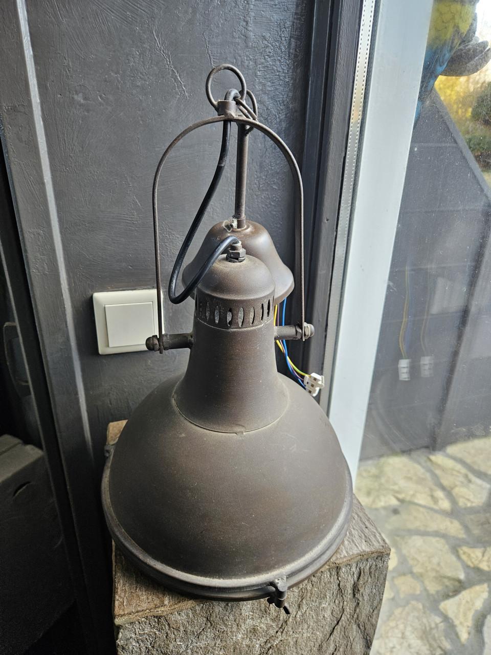 Prachtige antieke industriele Eliga hanglamp van brons...