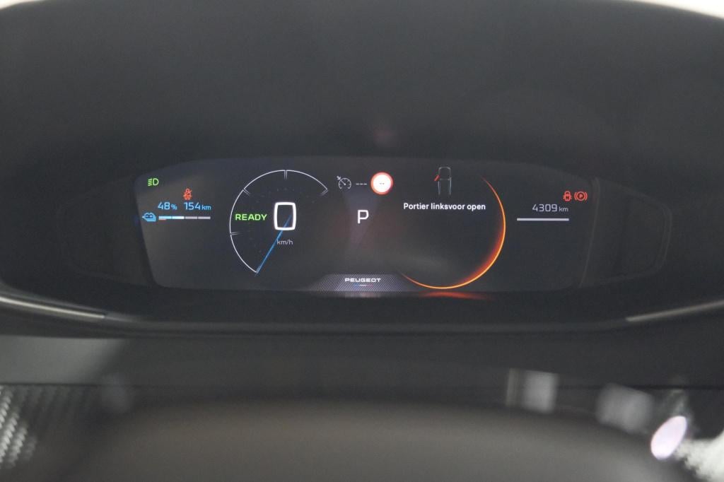Peugeot E-2008 ev allure 54 kwh | soh 97,5% | 11 kw lader | apple carplay |