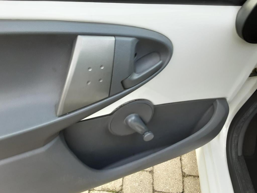 Peugeot 107 1.0-12v xr