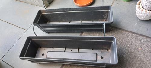 2 balkonbakken Elho 60 cm